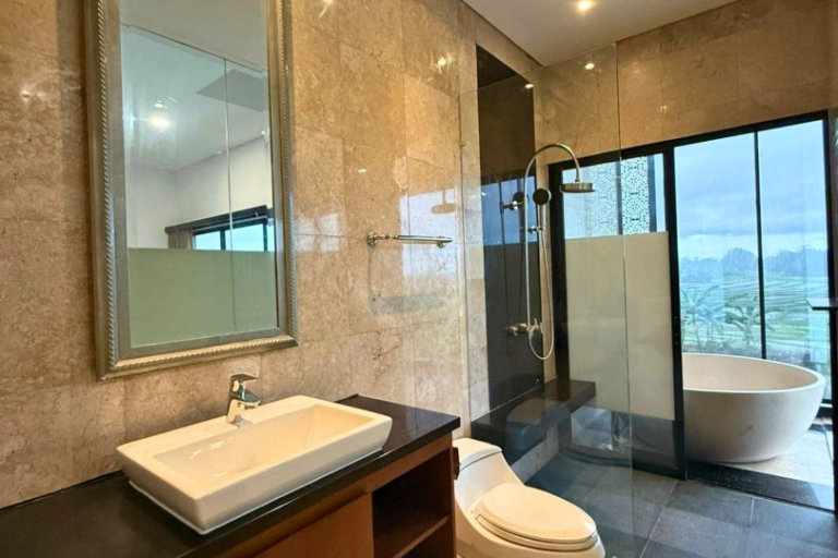Modern 4BR Villa Near Tanah Lot – Rice Field & Ocean Views, 4-bed villa for rent in Tabanan – photo 9 of 11