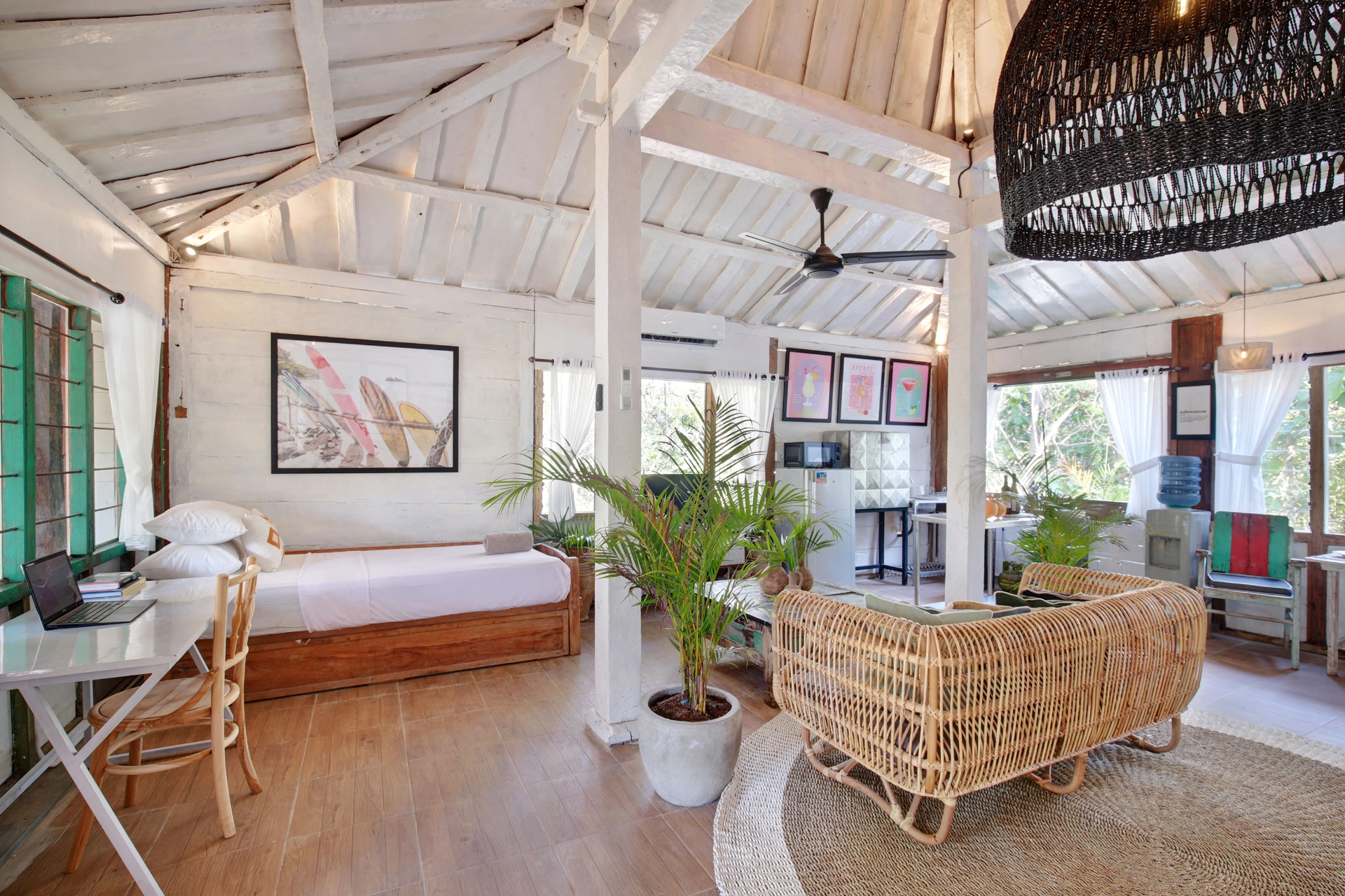 Traditional 1930's Joglo Beach House on a good size land in Uluwatu beaches area, 1-bed villa for rent in Uluwatu – photo 9 of 15