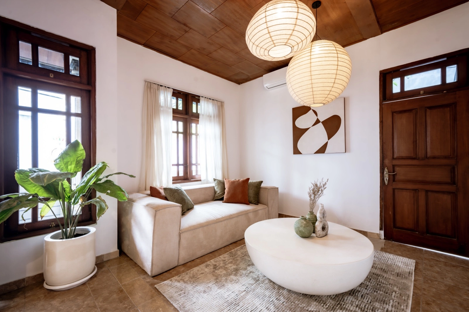 Tucked-Away 1BR Villa w/ Home Office and Outdoor Terrace, 1-bed villa for rent in Canggu – photo 3 of 15