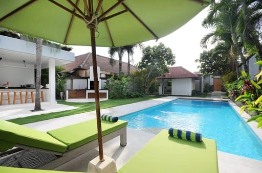 4 Bedrooms Villa for Monthly Rent & Freehold Sale in Canggu-berawa, 4-bed villa for rent in Canggu – photo 3 of 15