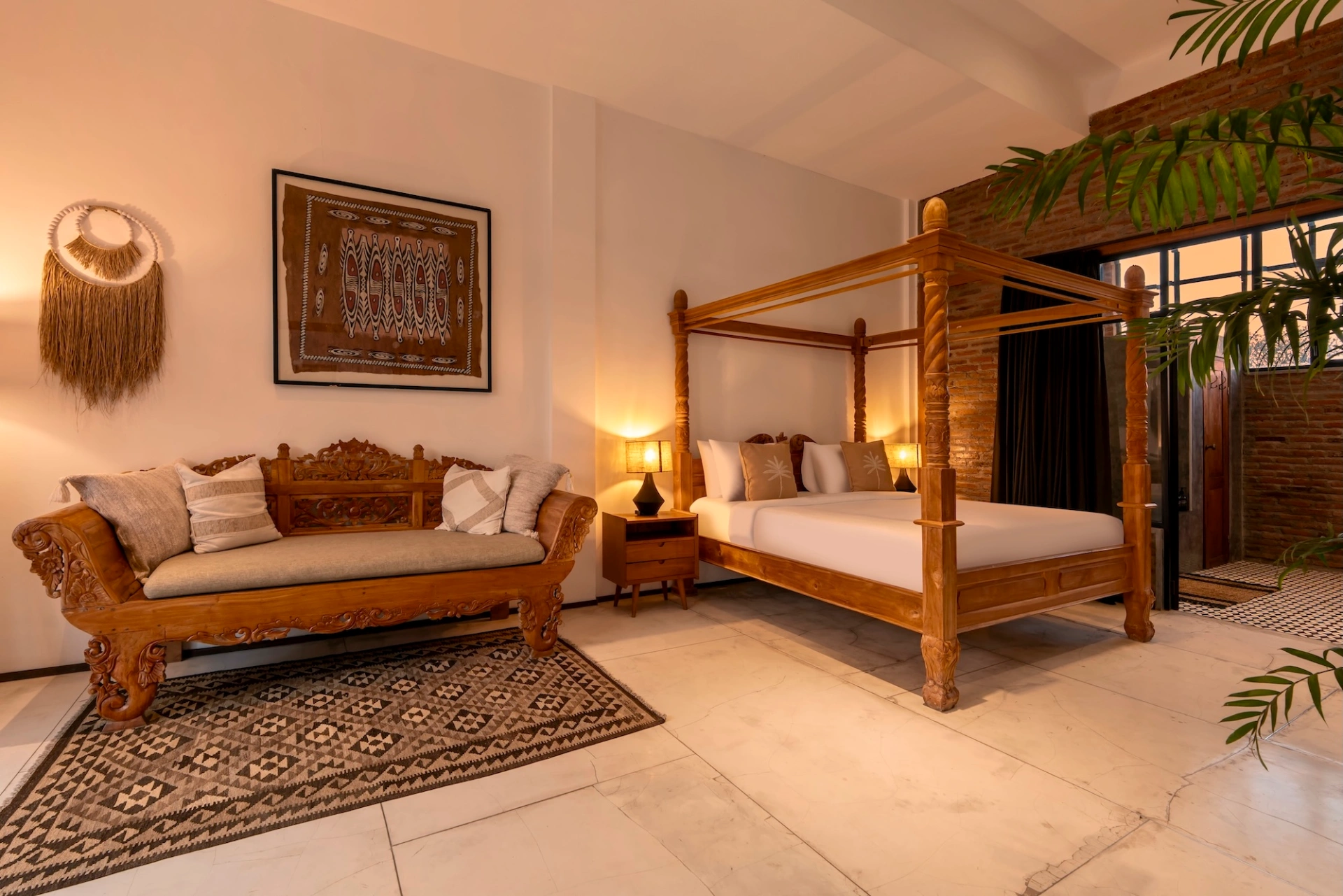Villa Maje - Loft Style 3BDR Villa with Private Pool in Batubelig Seminyak, 3-bed villa for rent in Seminyak – photo 9 of 15