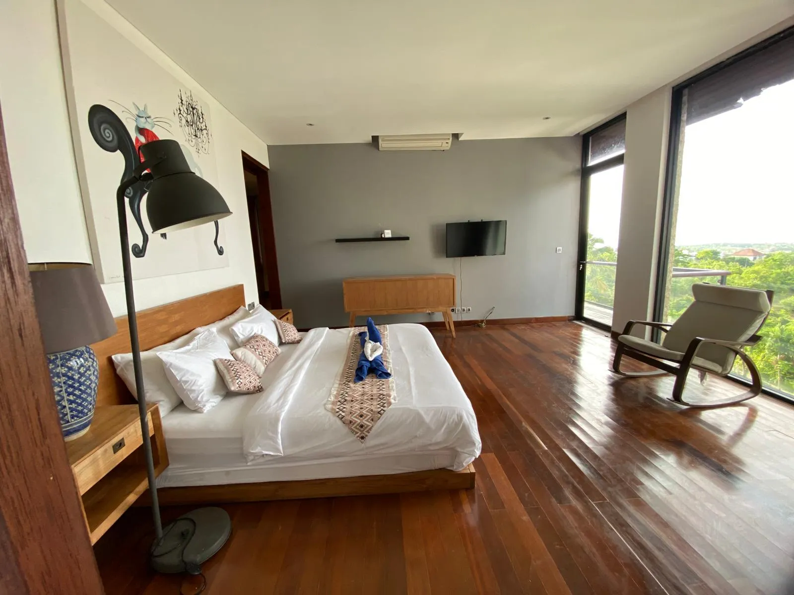 Villa Pertama - Huge 4 Bedroom Villa with Stunning Ocean View in Ungasan, 4-bed villa for rent in Uluwatu – photo 5 of 15