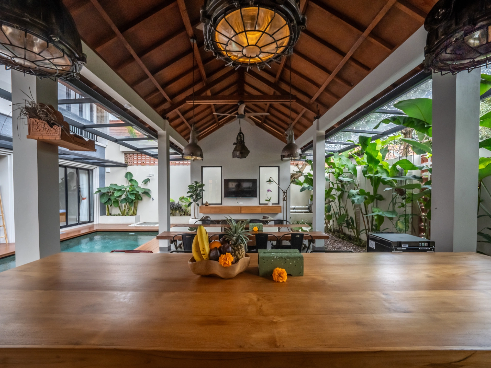 Eco-Luxury 4BR Oasis in Mas Ubud: Steps to Padel & Water Purifier, 4-bed villa for rent in Ubud – photo 13 of 15