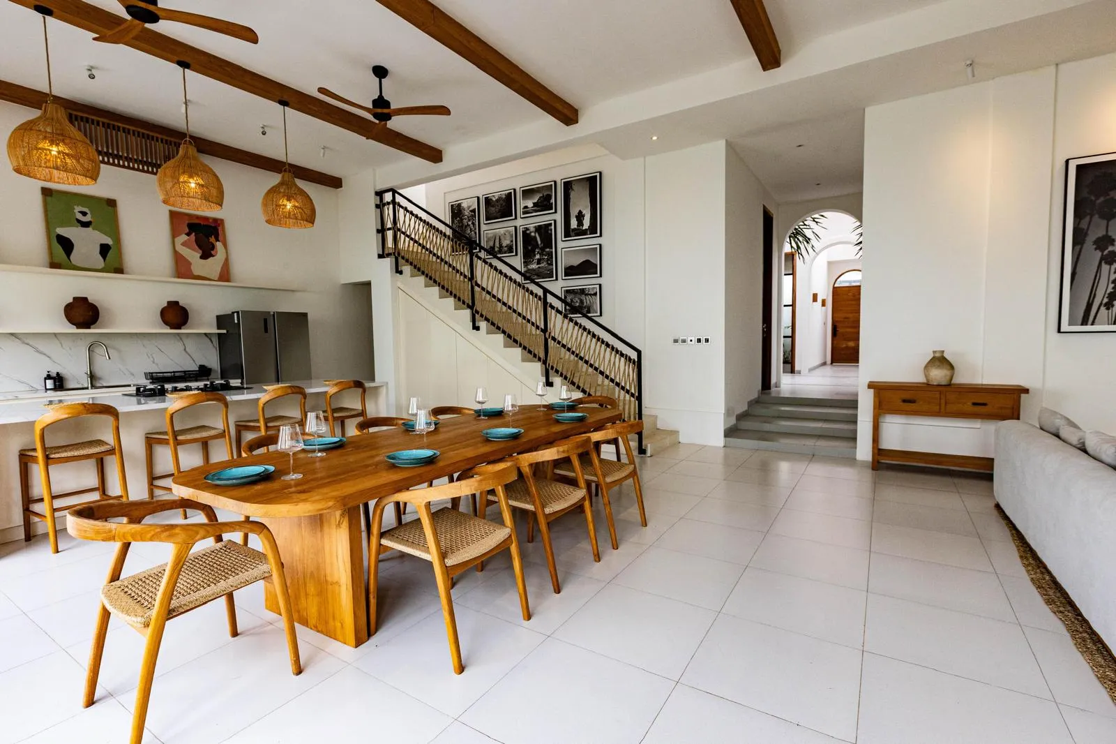 Refined 3BR Villa w/ Rooftop Patio and Sunset Views, 3-bed villa for rent in Canggu – photo 6 of 14
