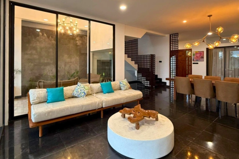 Modern 4BR Villa Near Tanah Lot – Rice Field & Ocean Views, 4-bed villa for rent in Tabanan – photo 2 of 11