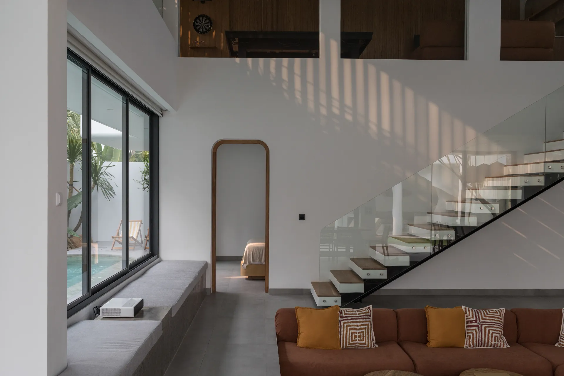 5 Bedroom Luxury Villa in Berawa, 5-bed villa for rent in Canggu – photo 11 of 15