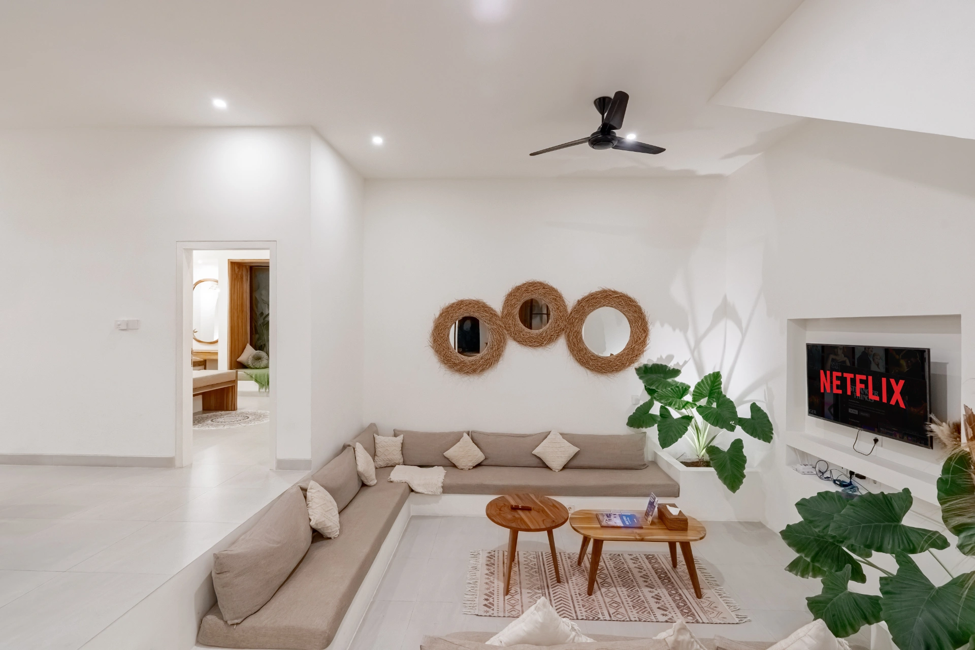 Casa Fiori - Paddies and Ocean View Villa, Kedungu, 3-bed villa for rent in Tabanan – photo 2 of 15