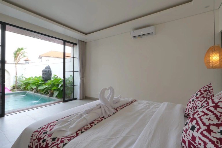 Villa For Rent 2 Bed In Padonan,Badung Bali, 2-bed villa for rent in Canggu – photo 4 of 15