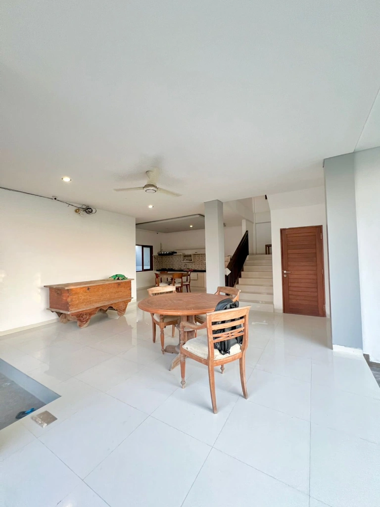 4 Bedrooms Villa in Canggu for Yearly & Leasehold, 4-bed villa for rent in Canggu – photo 6 of 15