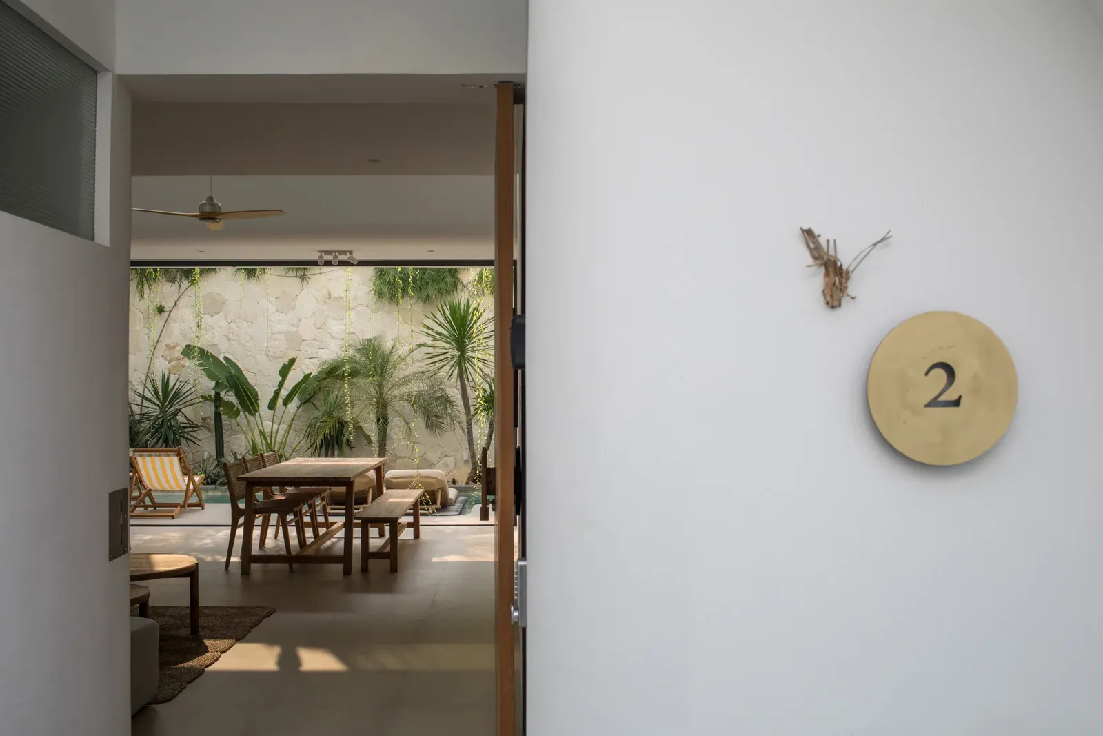 3 Bedroom Luxury Villa in Berawa, 3-bed villa for rent in Canggu – photo 6 of 15