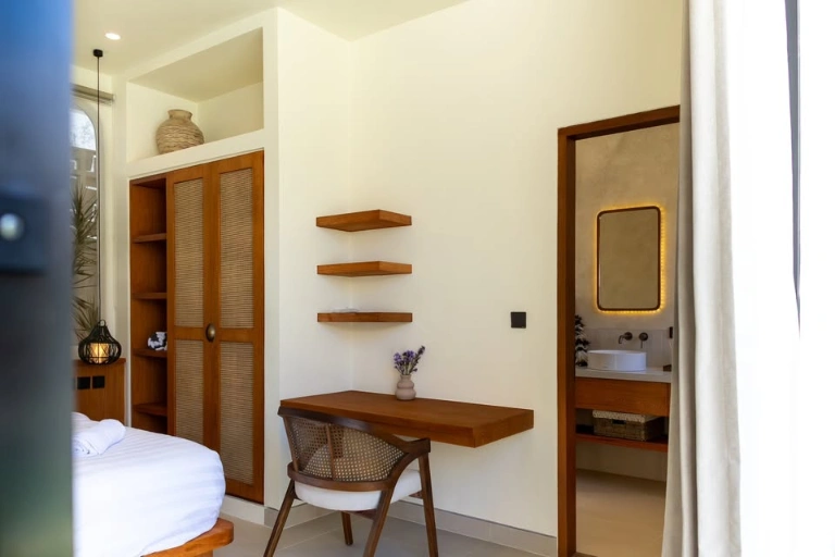 4 Bedroom Luxury Villa for Monthly and Yearly in Kerobokan, 4-bed villa for rent in Seminyak – photo 13 of 15