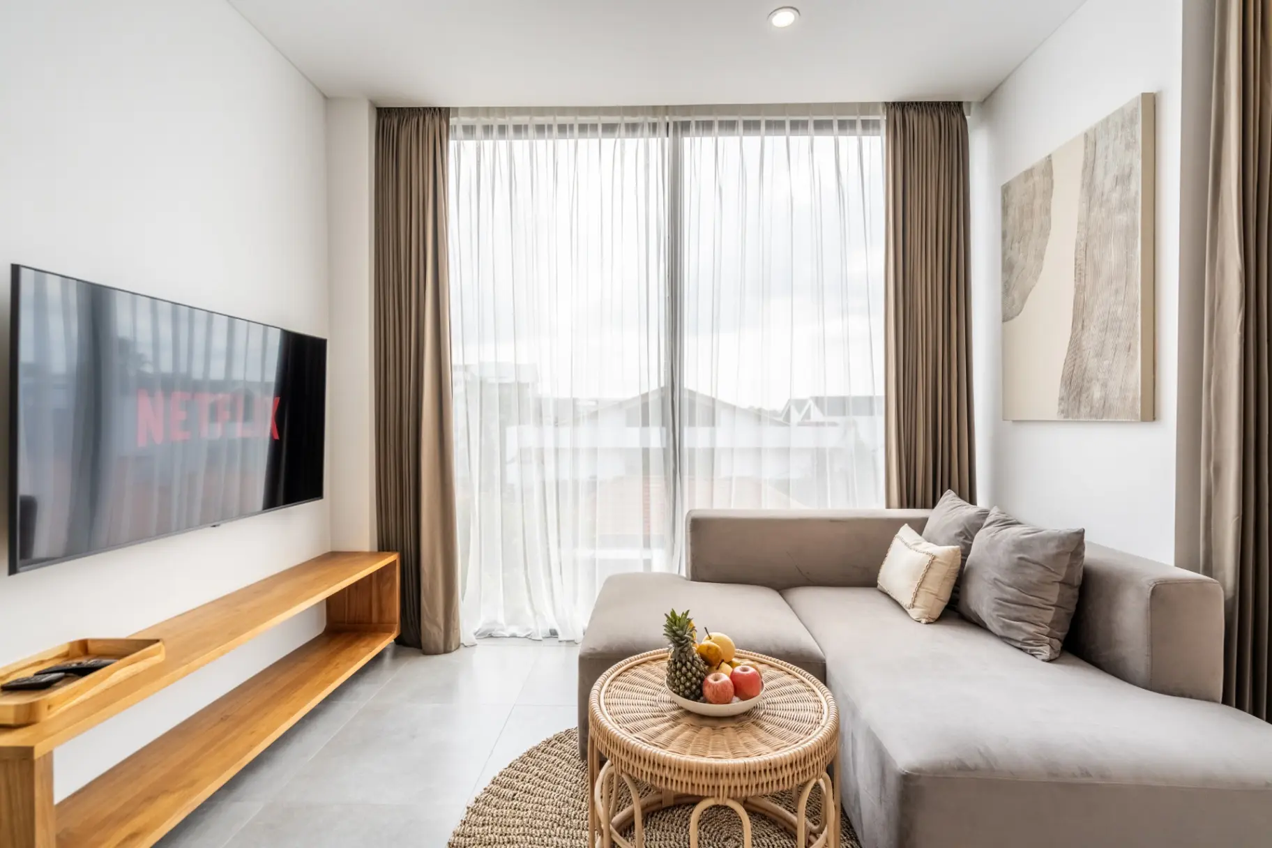 Sunny Muse Studio - Beachside 1BR Canggu | Rooftop Gym, Sauna & Pool, 1-bed villa for rent in Canggu – photo 6 of 15