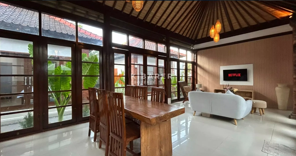 Comfortable 3BR Villa with Enclosed Living and Private Pool in Canggu, 3-bed villa for rent in Canggu – photo 2 of 10