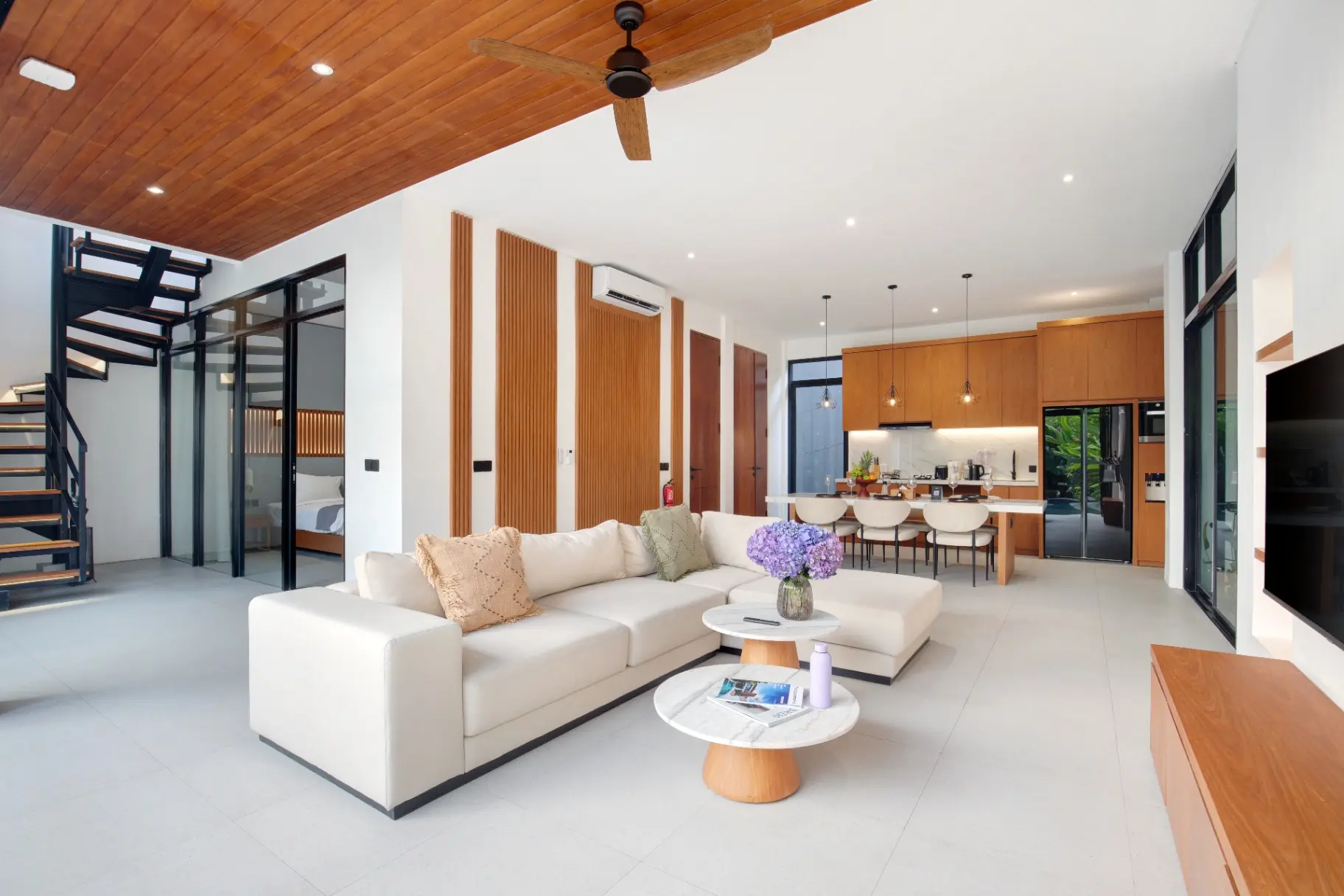 3BR Paradise Villa in Central of Canggu! +Rooftop & pool. Aquamarine Villa I, 3-bed villa for rent in Canggu – photo 6 of 15