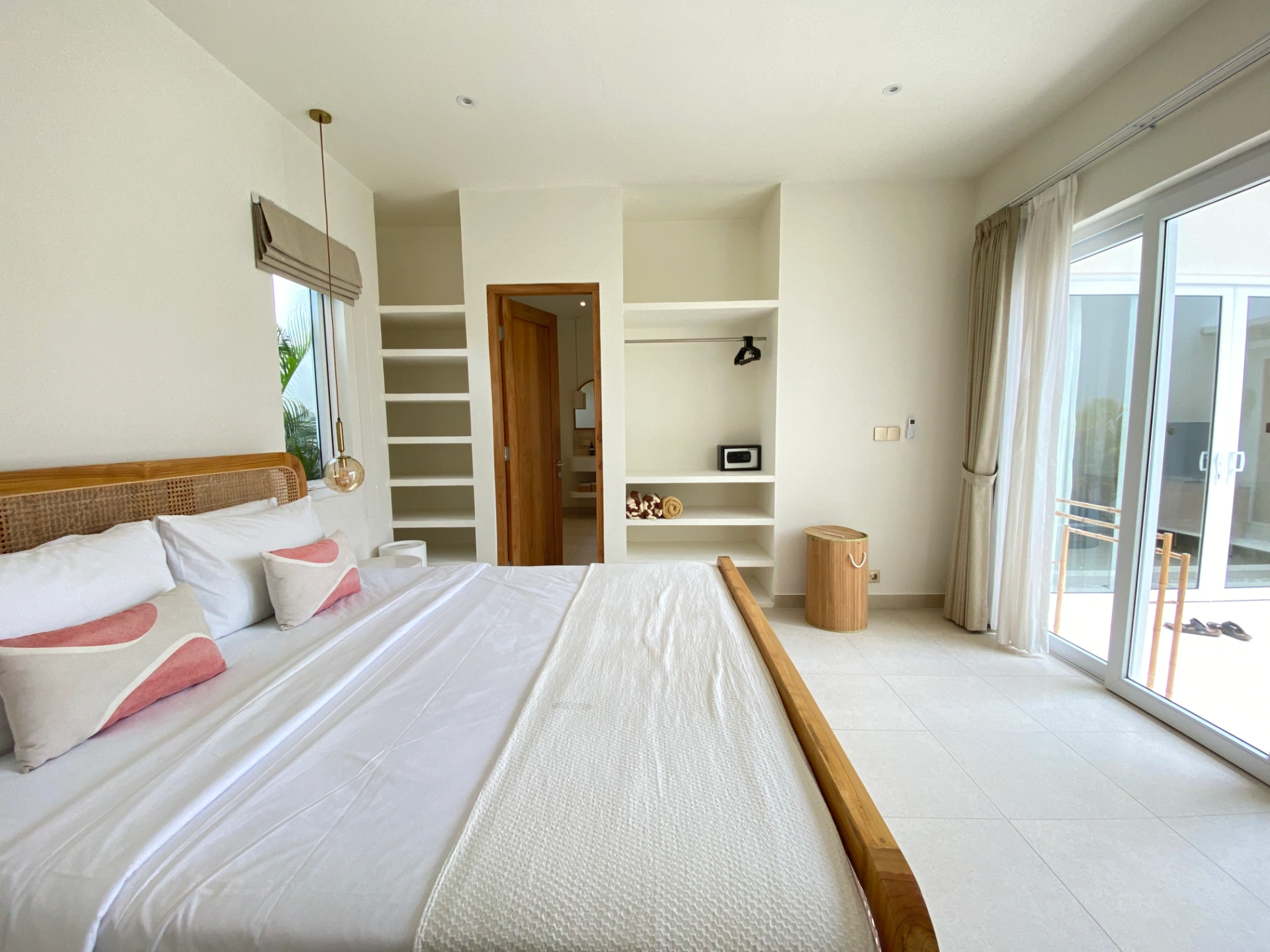 2BR Private Villa in Cemagi, 2-bed villa for rent in Seseh – photo 13 of 15