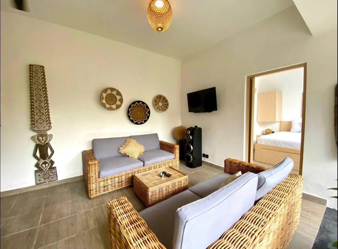 Villa Warm - 2 Bedroom Villa in Central Location, 5 minutes walk to Nirvana gym, 2-bed villa for rent in Canggu – photo 10 of 15