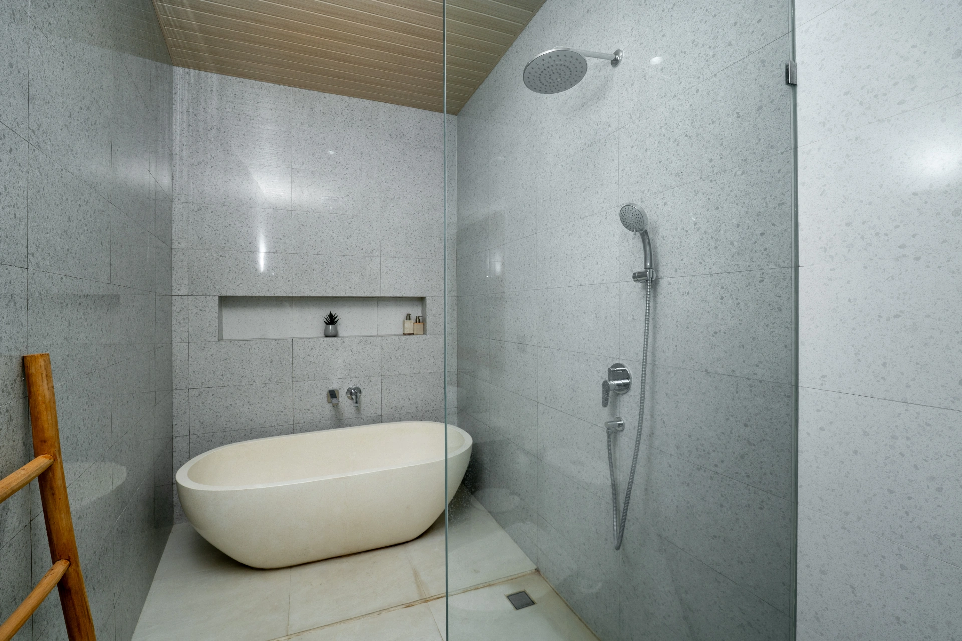Villa Nadhira – 3BR Tropical Oasis in Berawa, 3-bed villa for rent in Canggu – photo 11 of 15