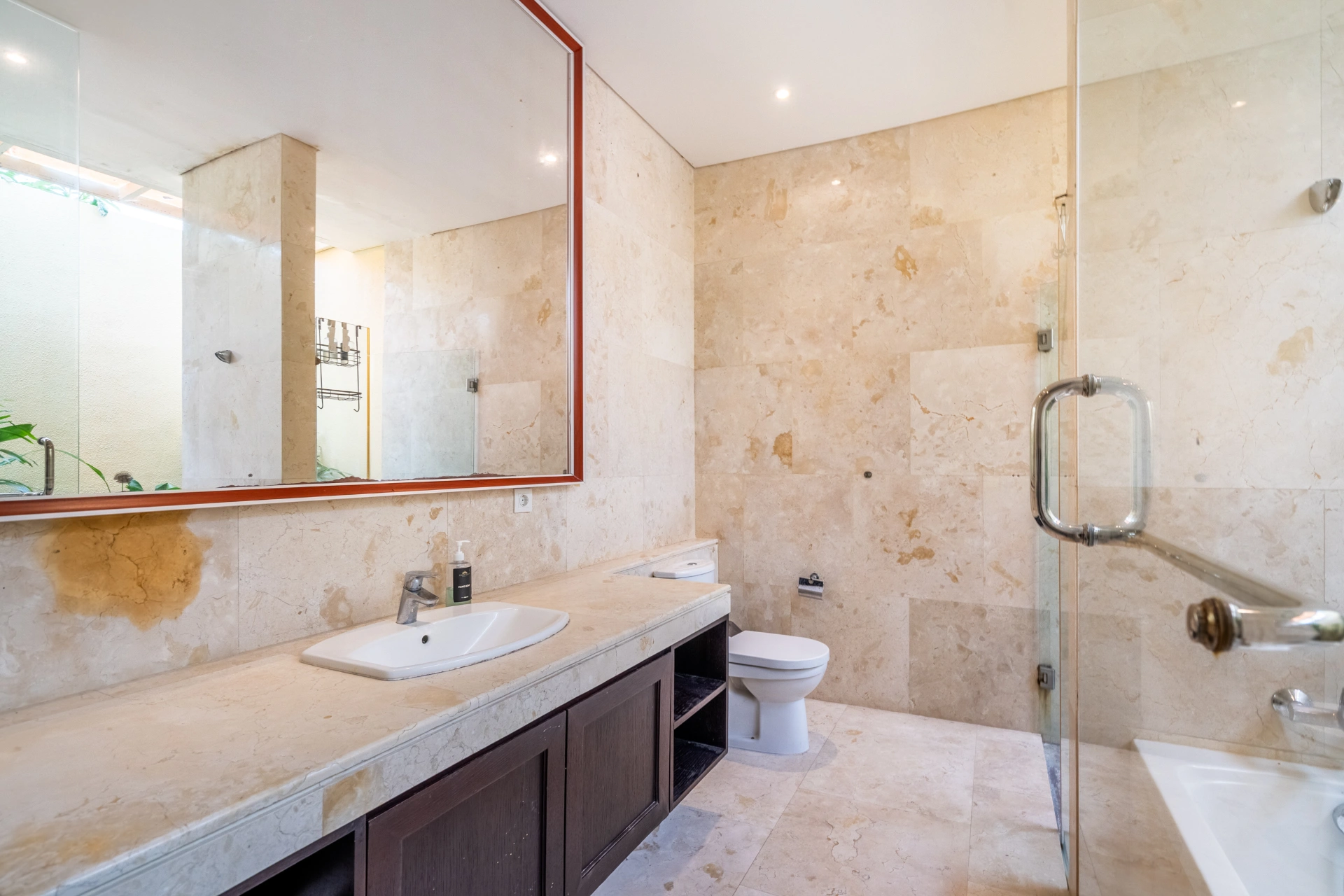 Three Bedroom Private Pool Villa in Nusa Dua Bali, 3-bed villa for rent in Nusa Dua – photo 7 of 15