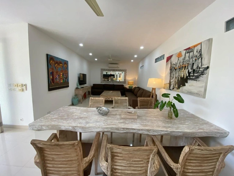Luxury 3 BR Elegant intertior perfect for group in Umalas, 3-bed villa for rent in Canggu – photo 6 of 15