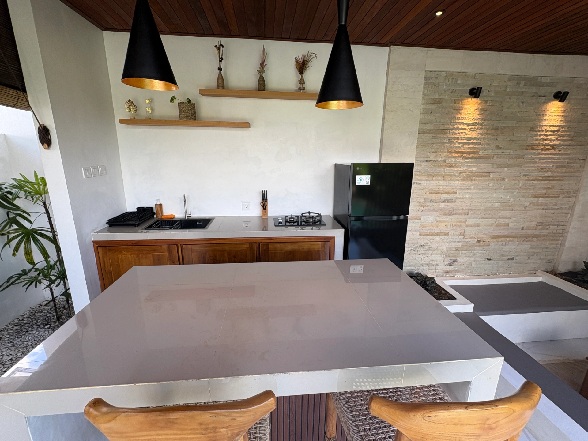 Stylish 1-bedroom pool villa just 15 minutes from Ubud, 1-bed villa for rent in Ubud – photo 9 of 15