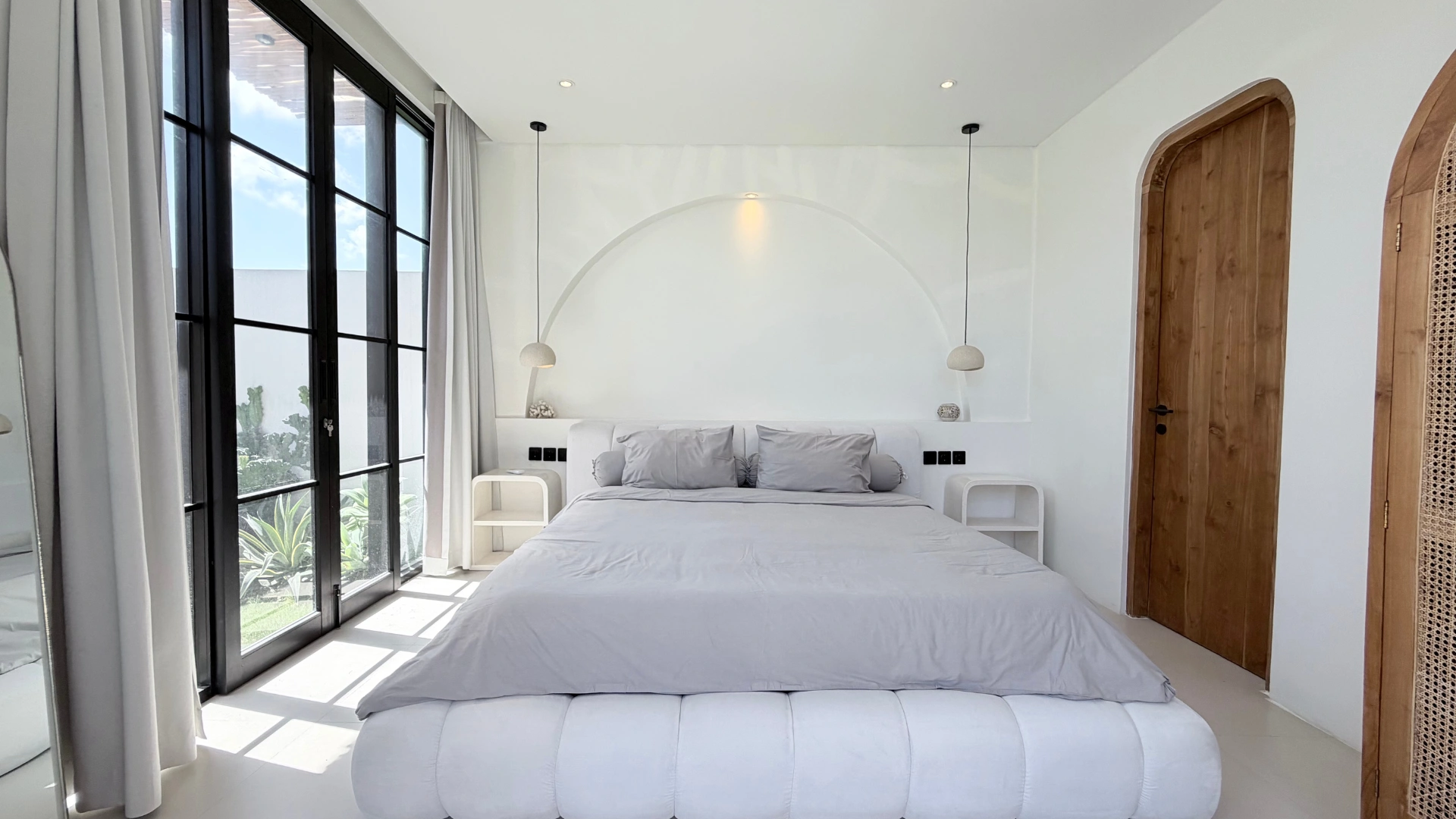 Spacious 3-bedroom Villa in the Heart of Canggu, 3-bed villa for rent in Canggu – photo 14 of 15