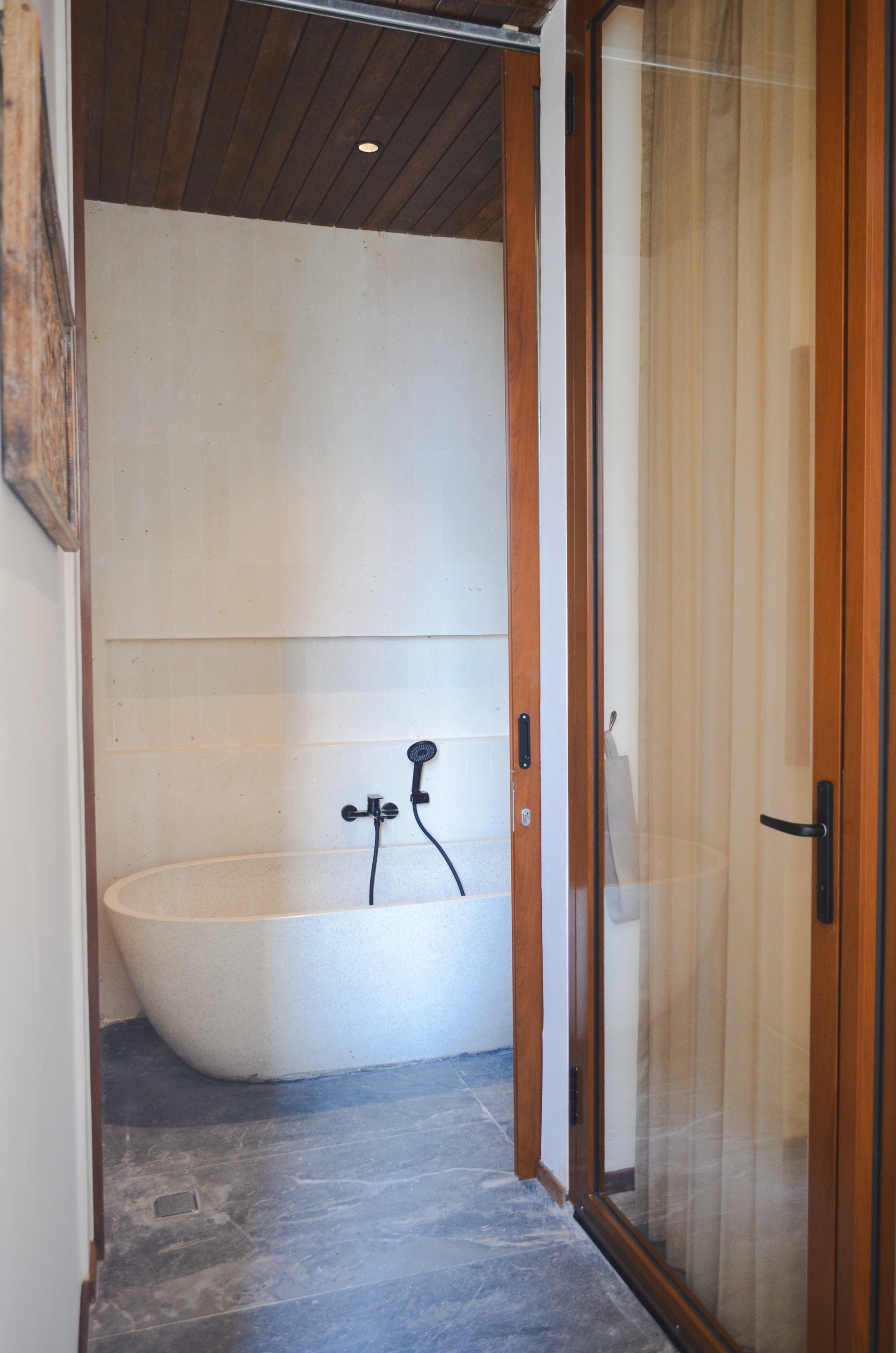 Kammora Living Apartment - Twin Room, 1-bed villa for rent in Canggu – photo 14 of 15