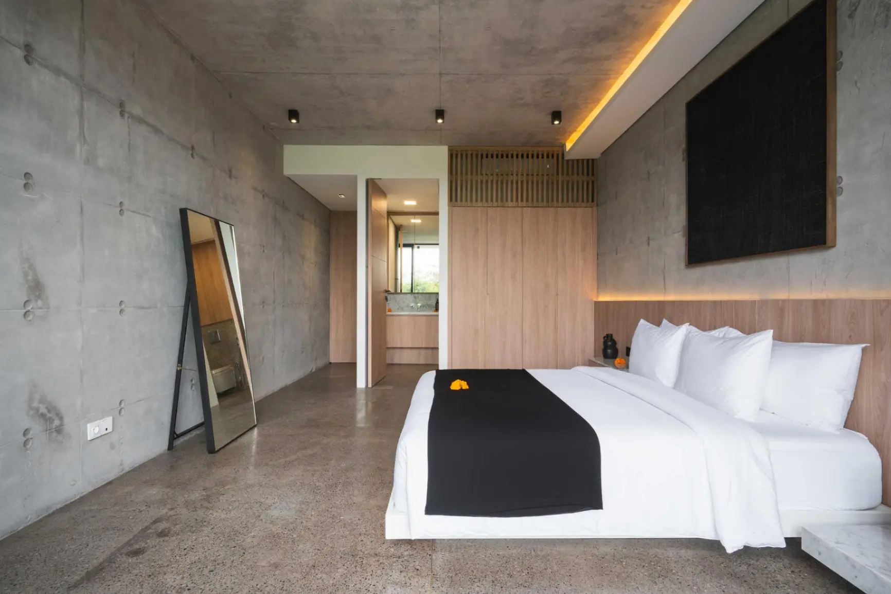 Nakula 7 - Stylish 2BR Villa w/ Nature View Near Berawa Beach, 2-bed villa for rent in Canggu – photo 7 of 15