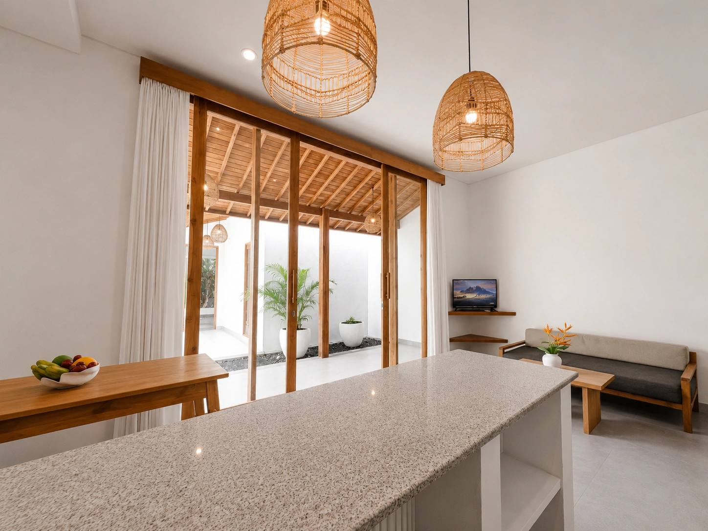 1BR Private Villa Damar 3 | Seseh | 5 Minutes From Beach, 1-bed villa for rent in Seseh – photo 10 of 11