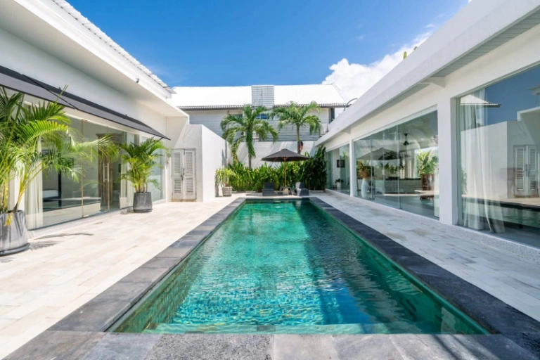 Monthly - Batu Bolong, Canggu 3 Bedroom Villa in Canggu, 3-bed villa for rent in Canggu – photo 9 of 15