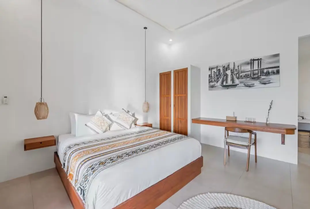 The R Villa Swantika - Rice Field Views, Walk to Obsidian Gym, 2-bed villa for rent in Pererenan – photo 12 of 15