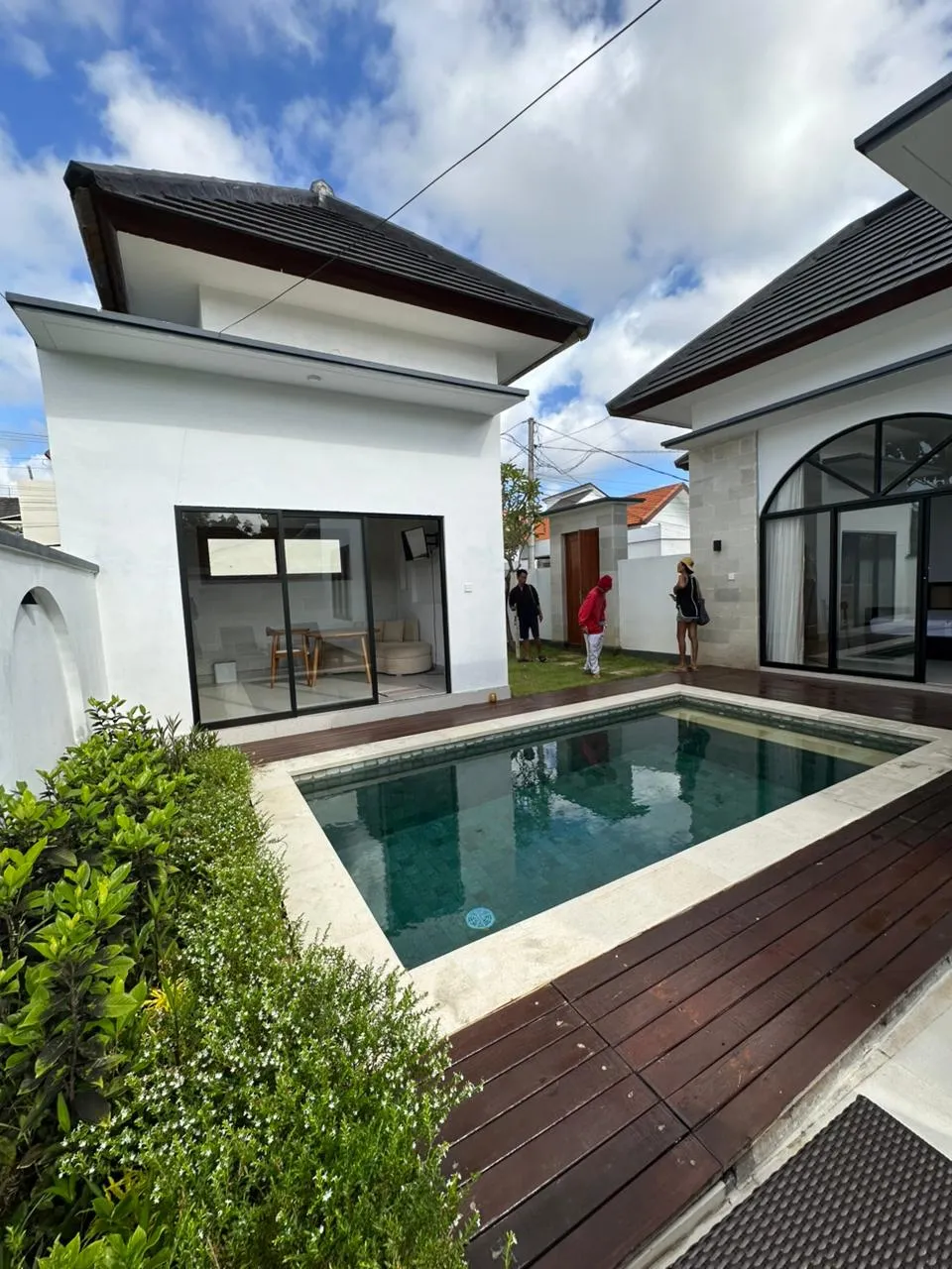 Villa Modern Minimalish Blongkeker Puri Gading, 2-bed villa for rent in Uluwatu – photo 2 of 12