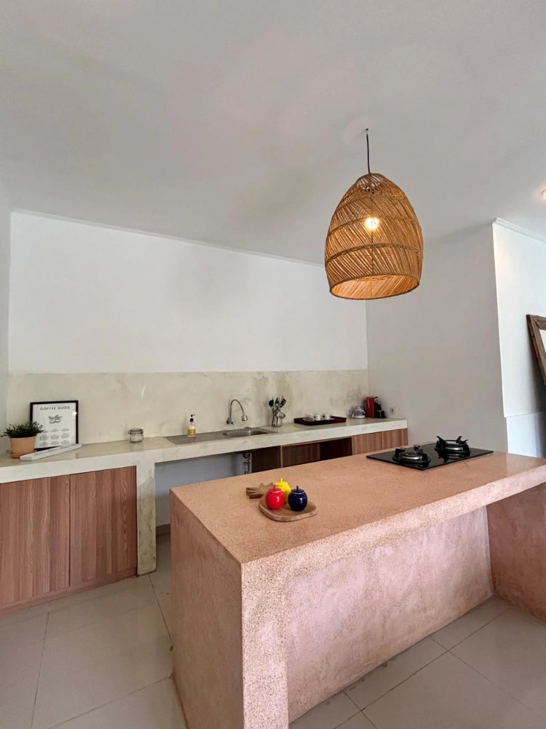 3 Bedroom Modern Villa for Yearly Rent in Umalas, 3-bed villa for rent in Seminyak – photo 8 of 15