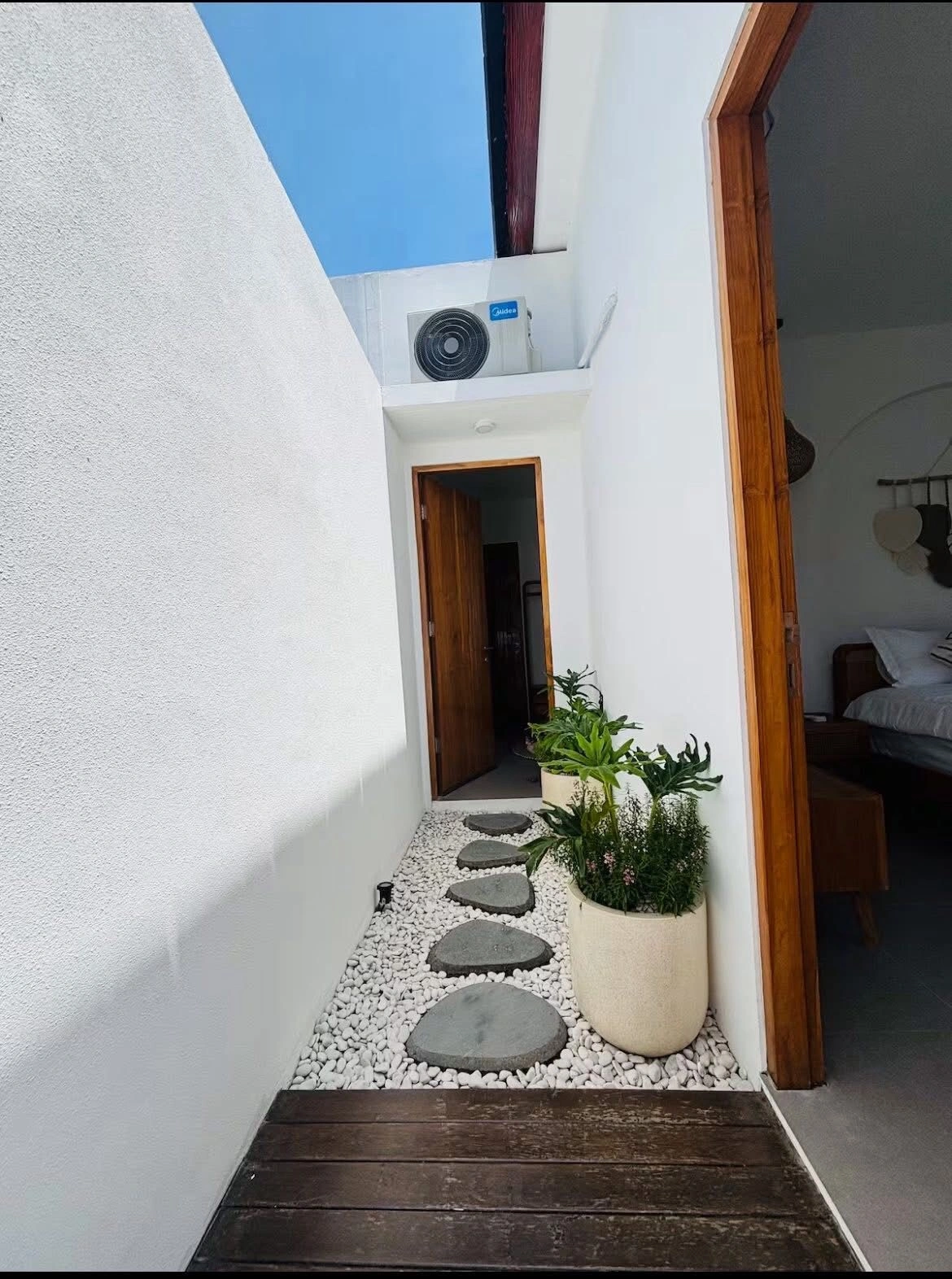 Villa For Rent 2 Bed In Kerobokan,Badung Bali, 2-bed villa for rent in Canggu – photo 5 of 15