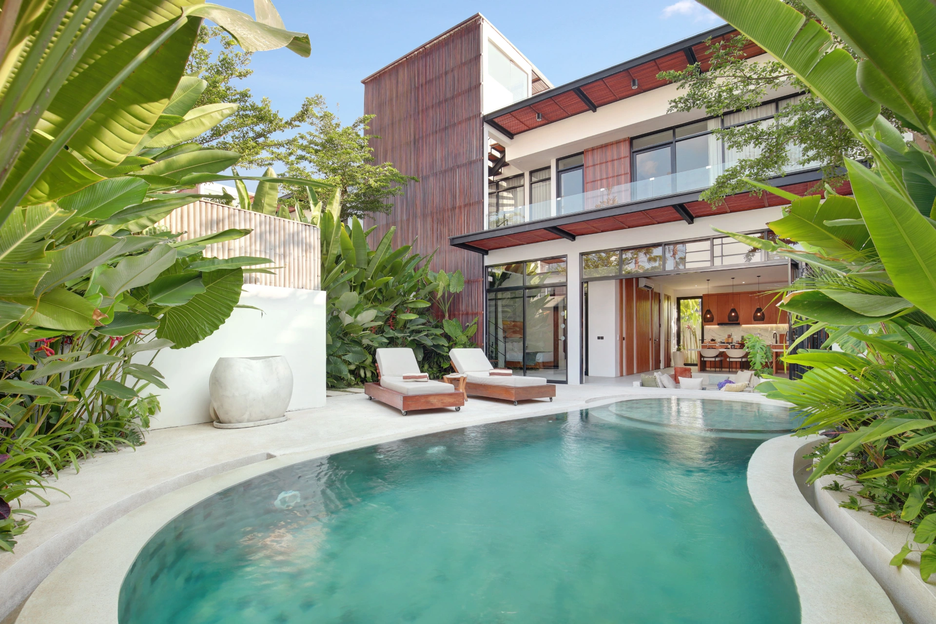 Aquamarine Villa I Canggu 3BR Sunken lounge/Central of Canggu/Rooftop available!, 3-bed villa for rent in Canggu – photo 2 of 15