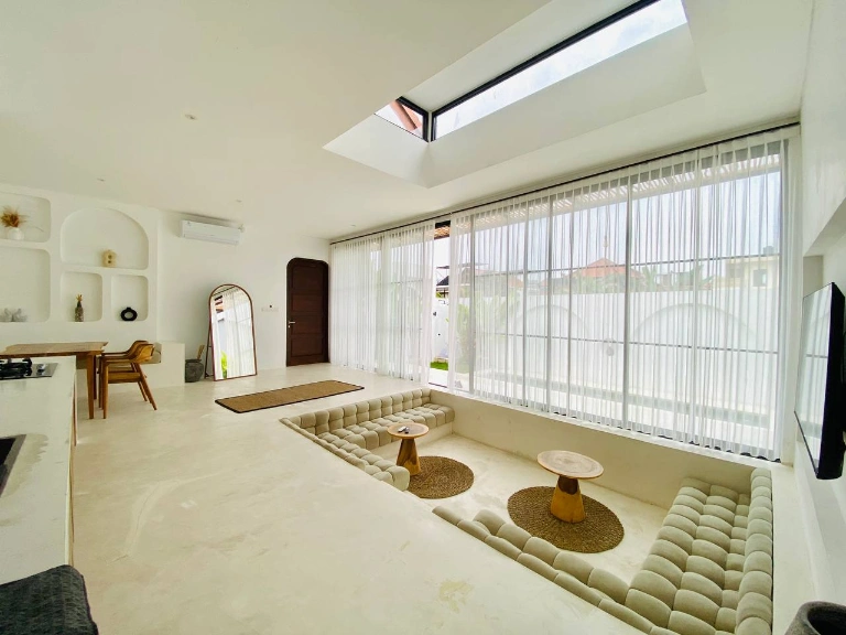 Modern Minimalist 2 Bedroom Villa in Berawa, 2-bed villa for rent in Canggu – photo 4 of 15