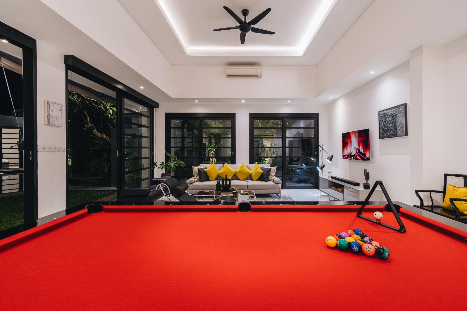Luxury 3BR Villa | Private Pool, Billiards & Sound, 3-bed villa for rent in Canggu – photo 9 of 15