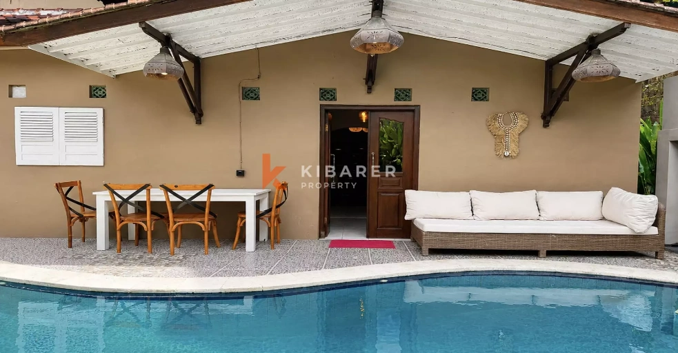 Beautiful Super Cozy Two Bedroom Closed Living Villa in Bumbak, 2-bed villa for rent in Seminyak – photo 14 of 15
