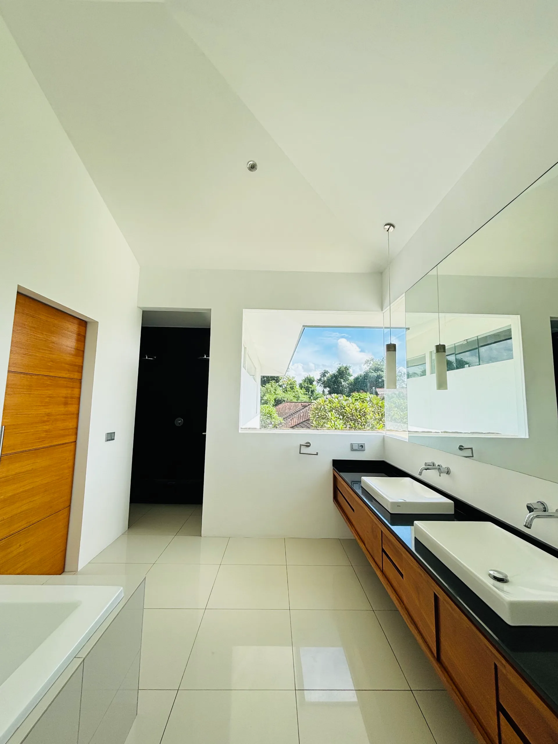 4BR Luxury Villa for Rent – Umalas Bumbak, 4-bed villa for sale in Canggu – photo 2 of 15