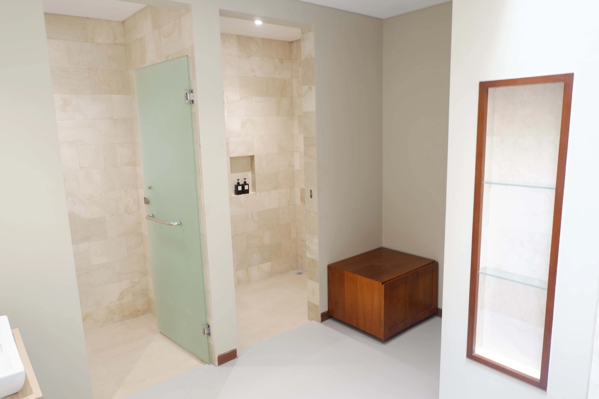 3 BR Villa in Kerobokan, Seminyak, 3-bed villa for rent in Seminyak – photo 6 of 15