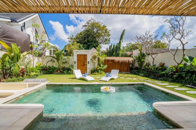 3 Bedroom Villa in Kerobokan, 3-bed villa for rent in Canggu – photo 5 of 15