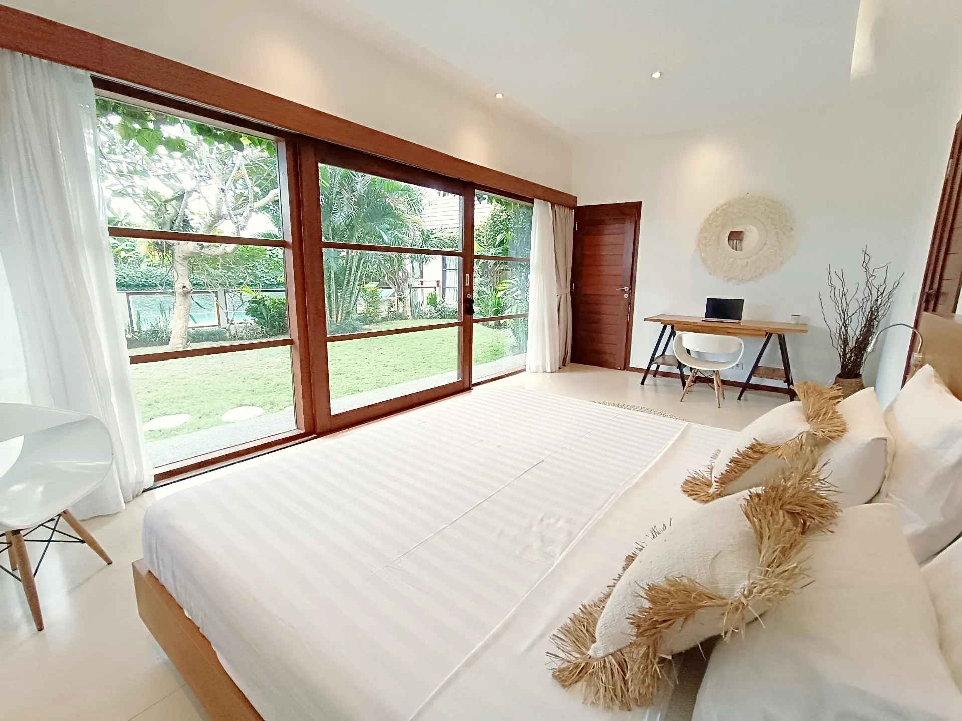Spacious 4BR Villa w/ Pool and Home Office, 4-bed villa for rent in Canggu – photo 15 of 15