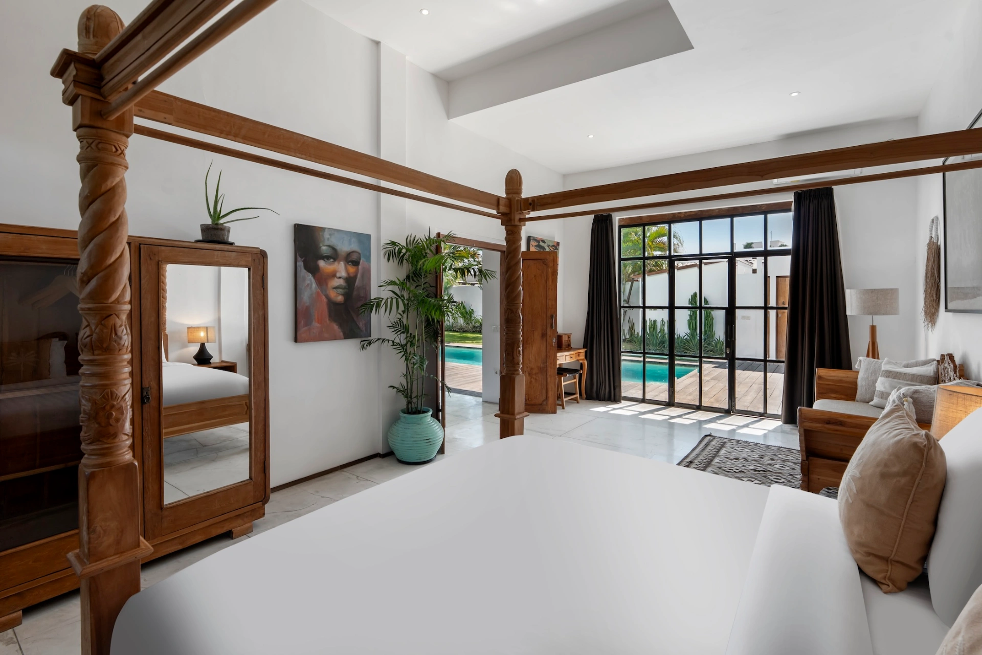 Villa Maje - Loft Style 3BDR Villa with Private Pool in Batubelig Seminyak, 3-bed villa for rent in Seminyak – photo 13 of 15