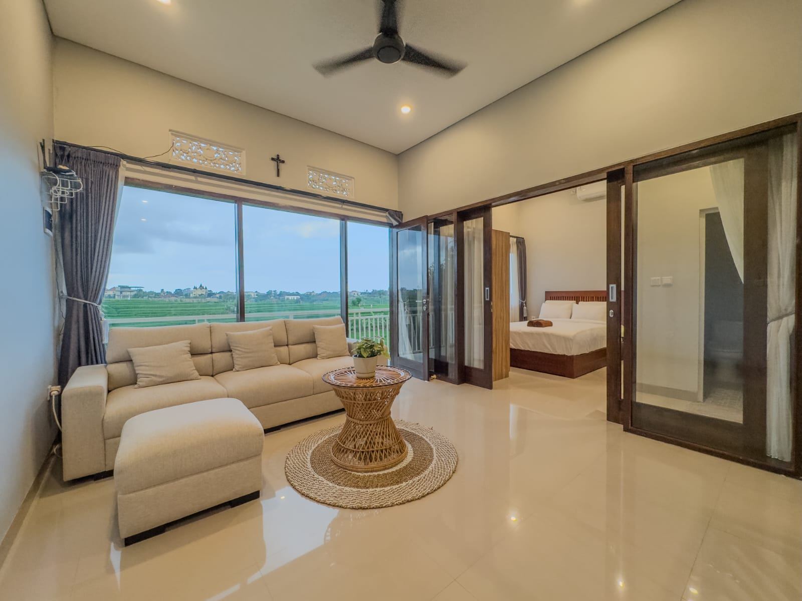 3BR Modern Villa with rice field views at Canggu, 3-bed villa for rent in Canggu – photo 4 of 12