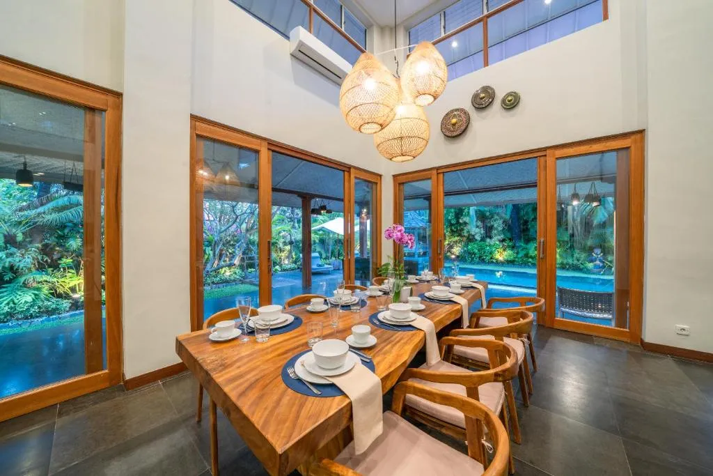 4BR Villa in Canggu, 4-bed villa for rent in Canggu – photo 8 of 15