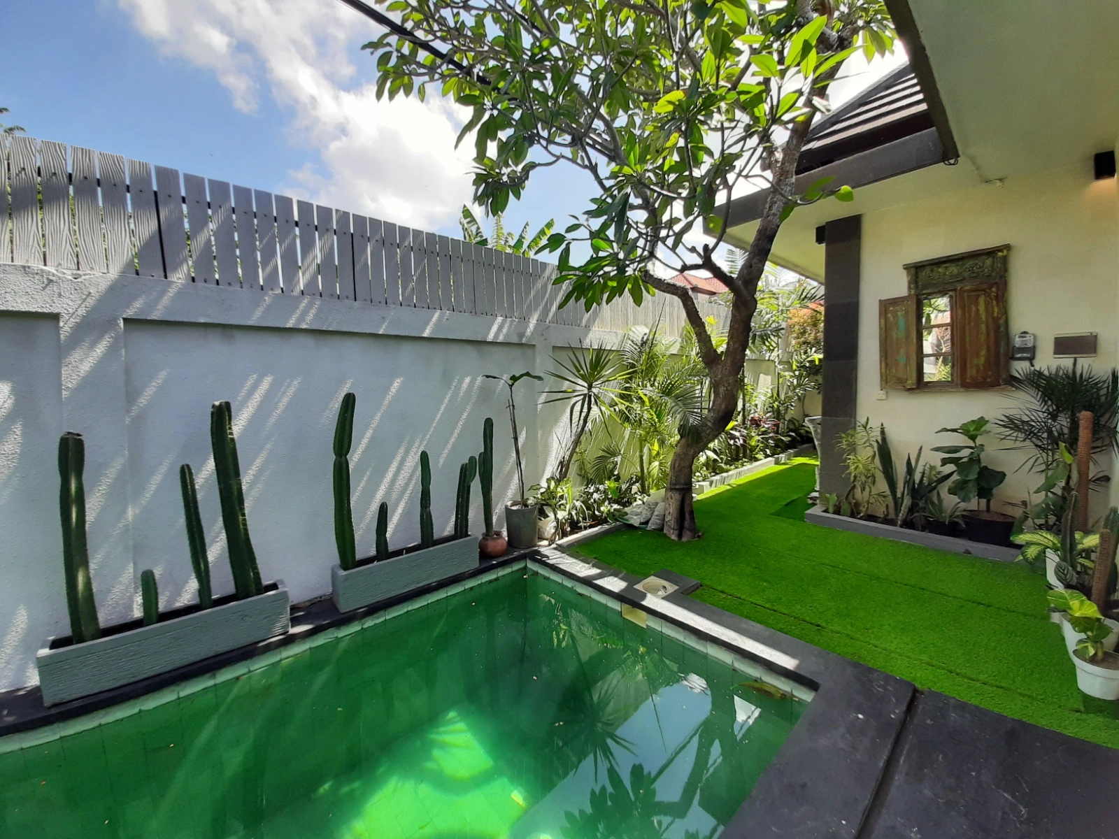 Tropical Homie Villa New Renovated in Seminyak, 2-bed villa for rent in Seminyak – photo 7 of 15