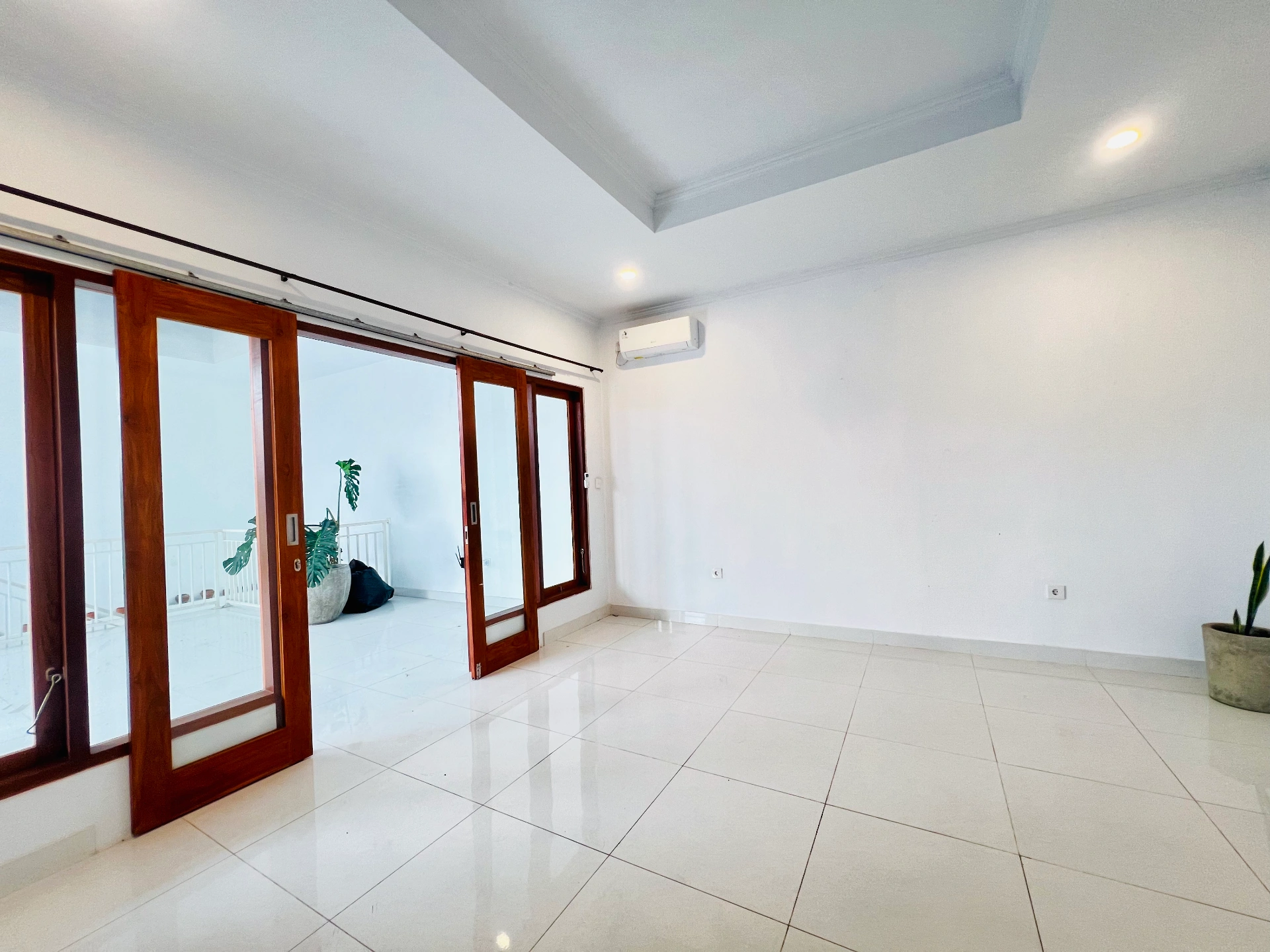 3 Bedroom Villa Walking Distance to Canggu Beach, 3-bed villa for rent in Canggu – photo 5 of 15