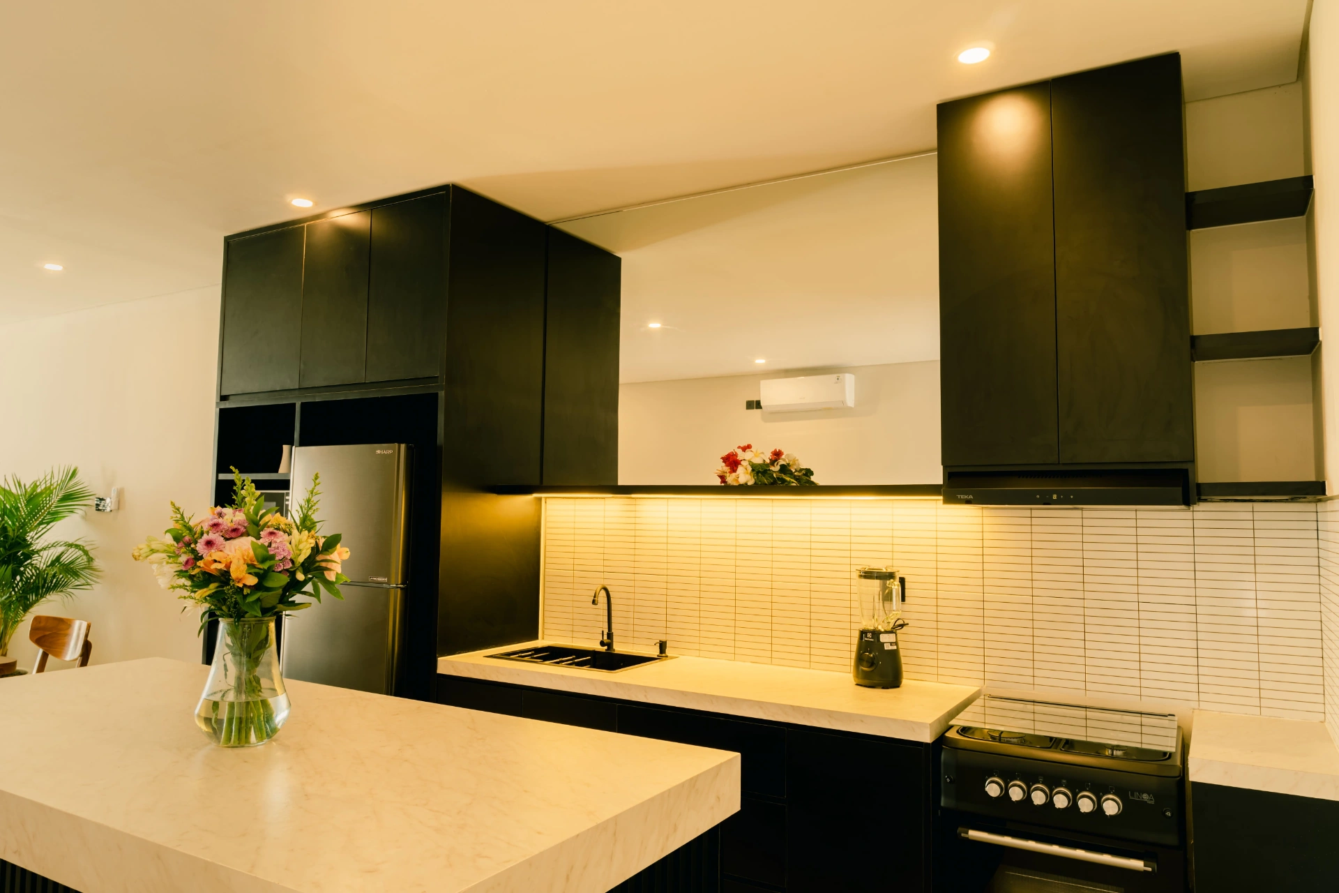 2 Bedroom Fully Managed and Secured Villa in Canggu, 2-bed villa for rent in Canggu – photo 4 of 11