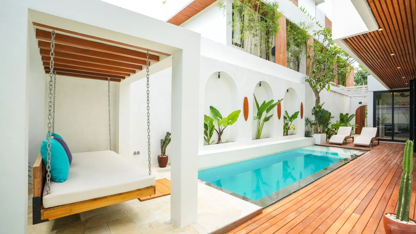 Villa with Sauna and Ice Bath in Padang Padang, 3-bed villa for rent in Uluwatu – photo 2 of 12