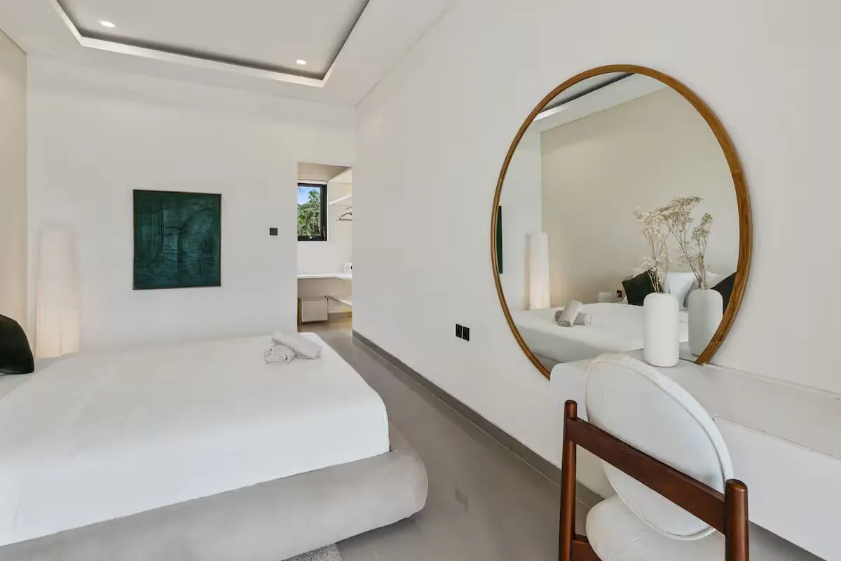 3 Modern Villa Fully Furnished in Berawa, 3-bed villa for rent in Canggu – photo 8 of 15