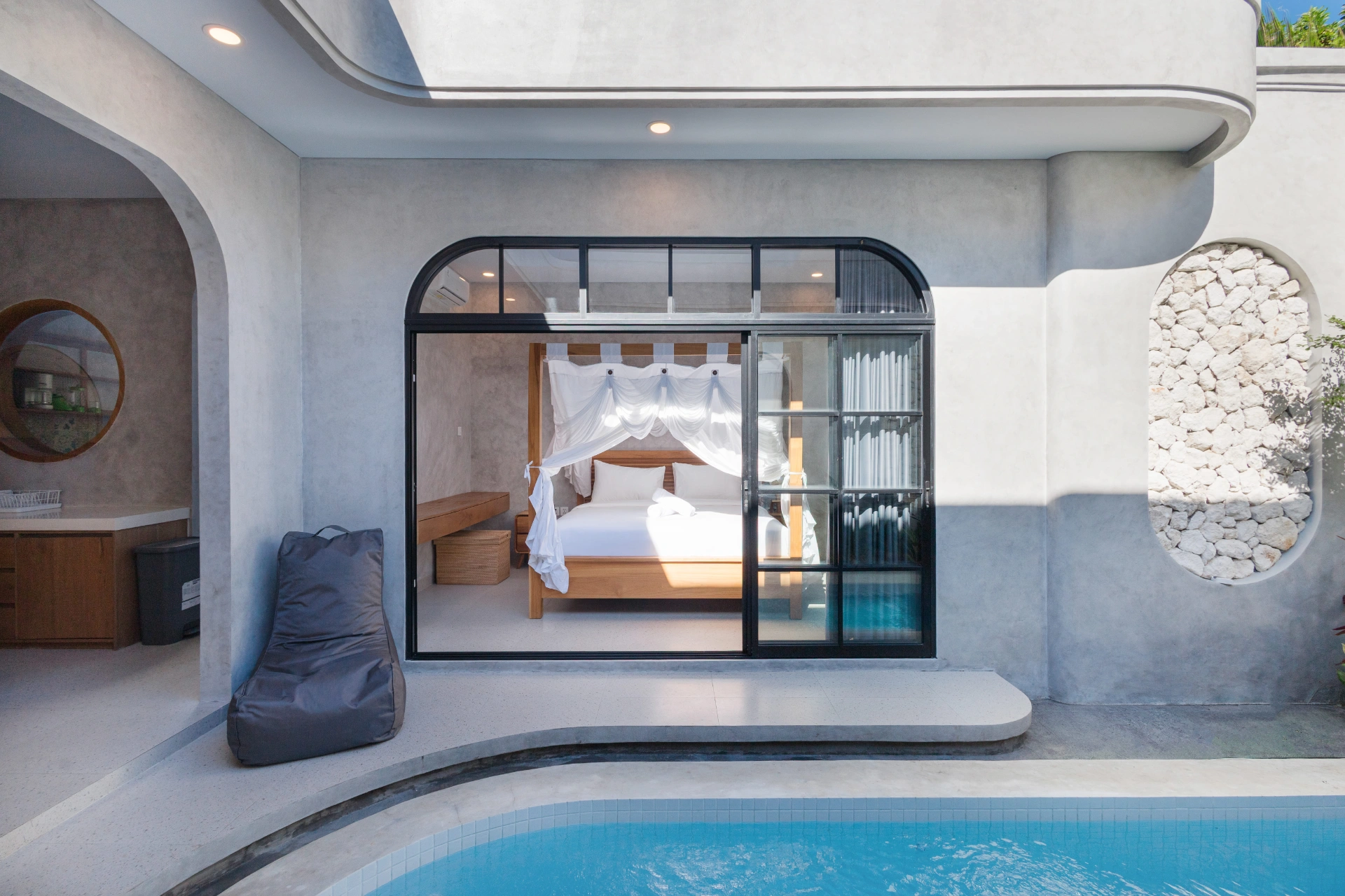 Sun - Brand New 2BR Villa Seminyak | Pool & Near Beach, 2-bed villa for rent in Seminyak – photo 8 of 15